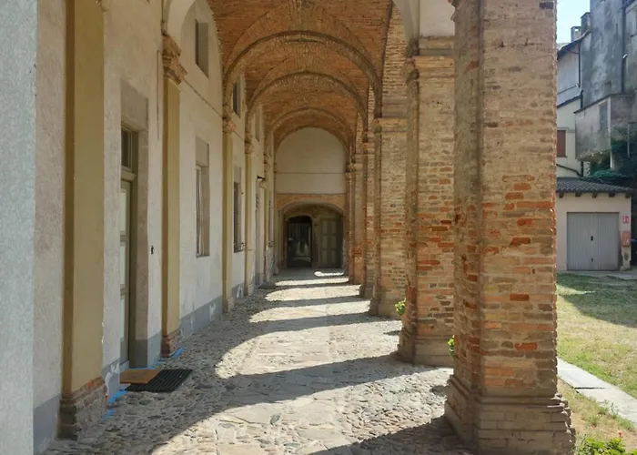 La Torre Della Contessa Казале-Монферрато